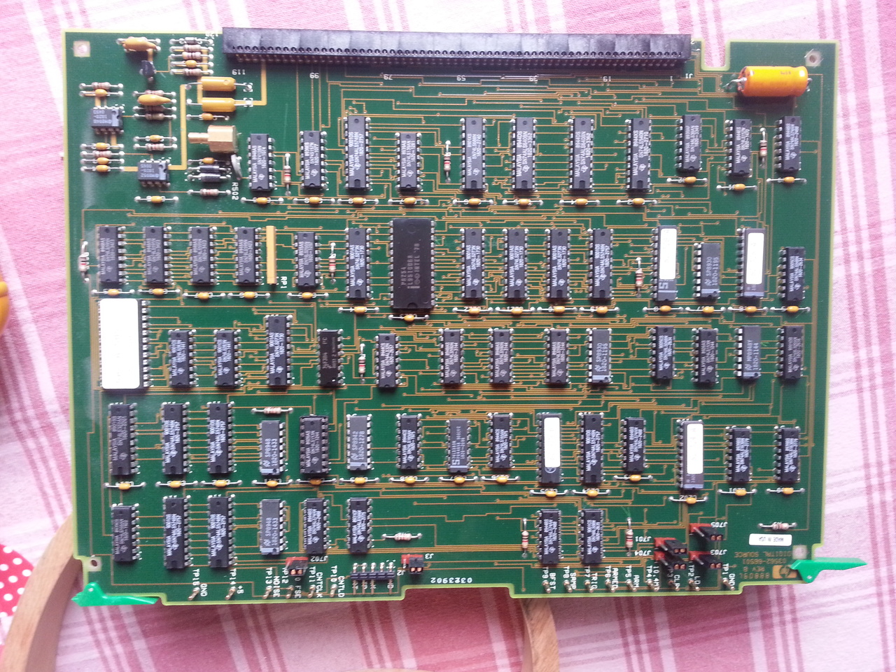 Picture of the A1 Digital Source PCB of the HP3562A