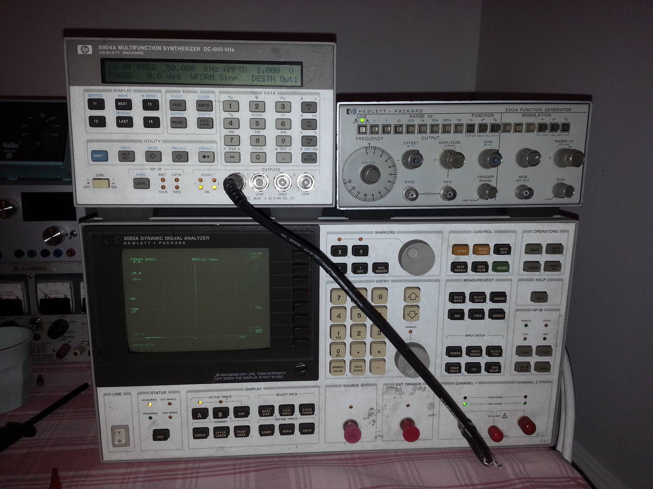 HP3562A Dynamic Signal Analyzer - Whatever