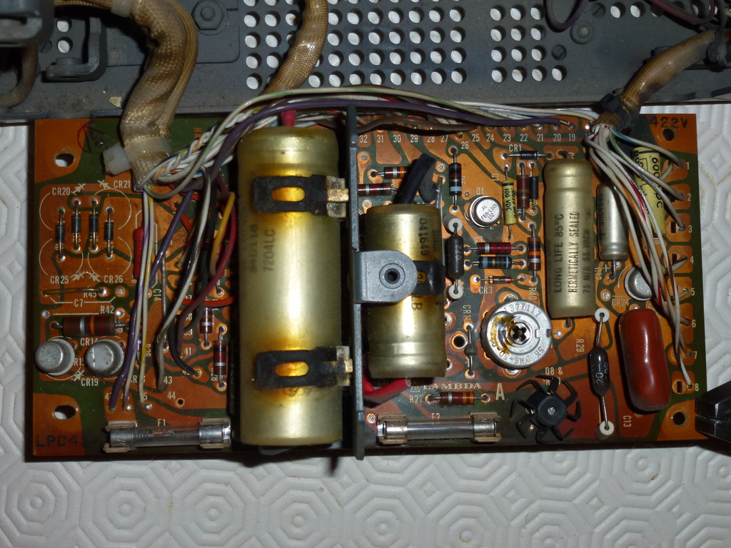 Top view of one regulator of the LPD 422 FM dual regulated power supply.